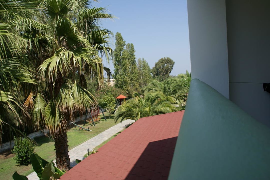 Aussicht vom Zimmer in den Garten Hotel Esperia