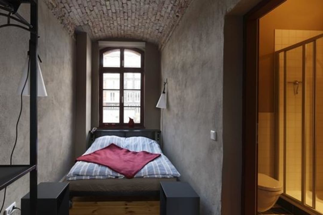 Braune Zelle Hotel Das Andere Haus VIII