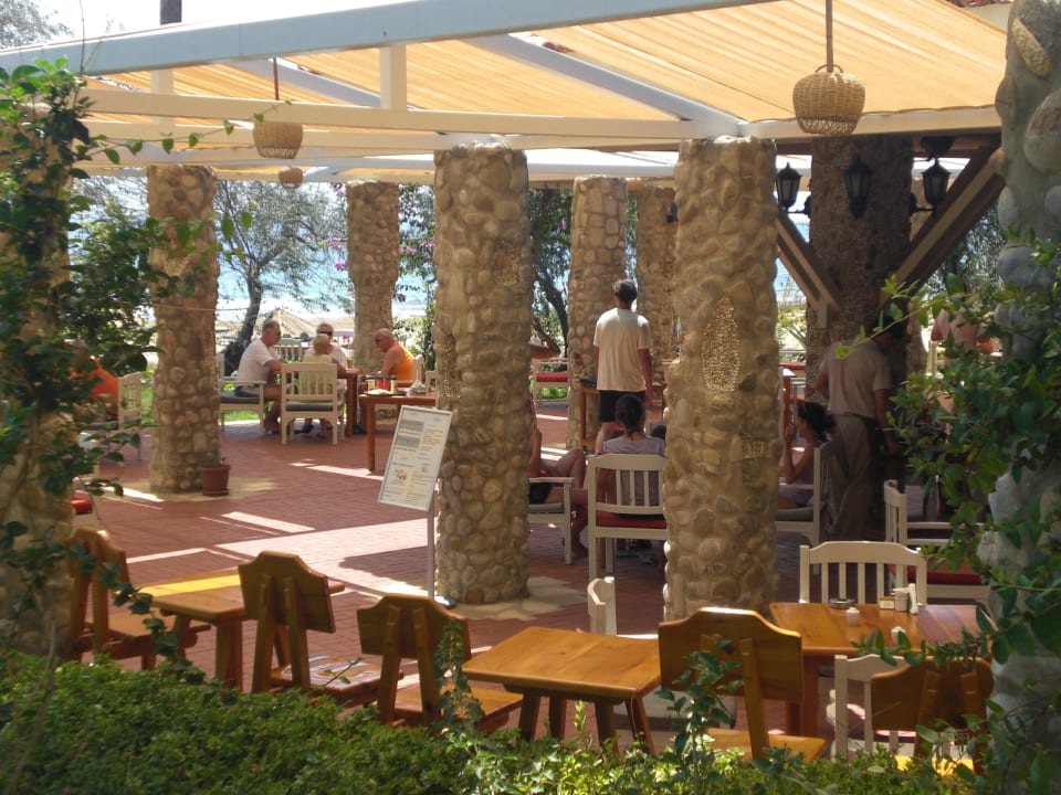 Beachrestaurant/Snacks Hotel Defne Garden