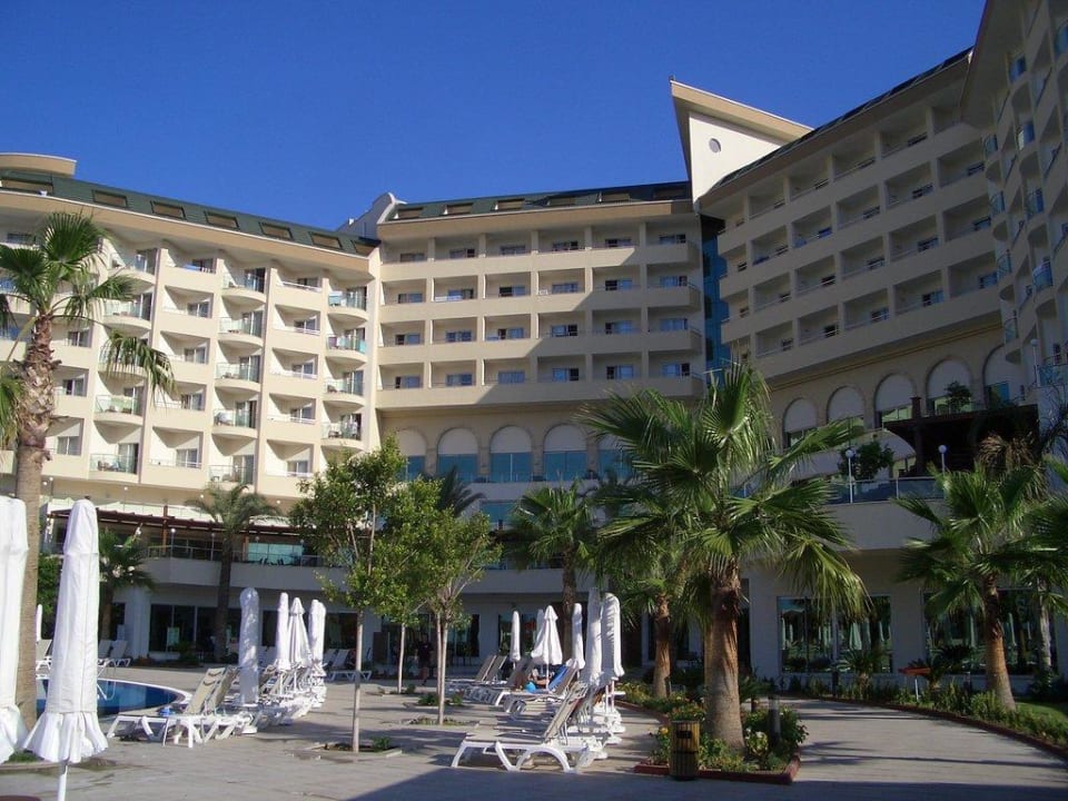 Vom Pool aus fotografiert Saphir Resort & Spa