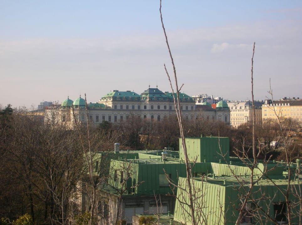 Aussicht auf das Schloß Belvedere NH Wien Belvedere