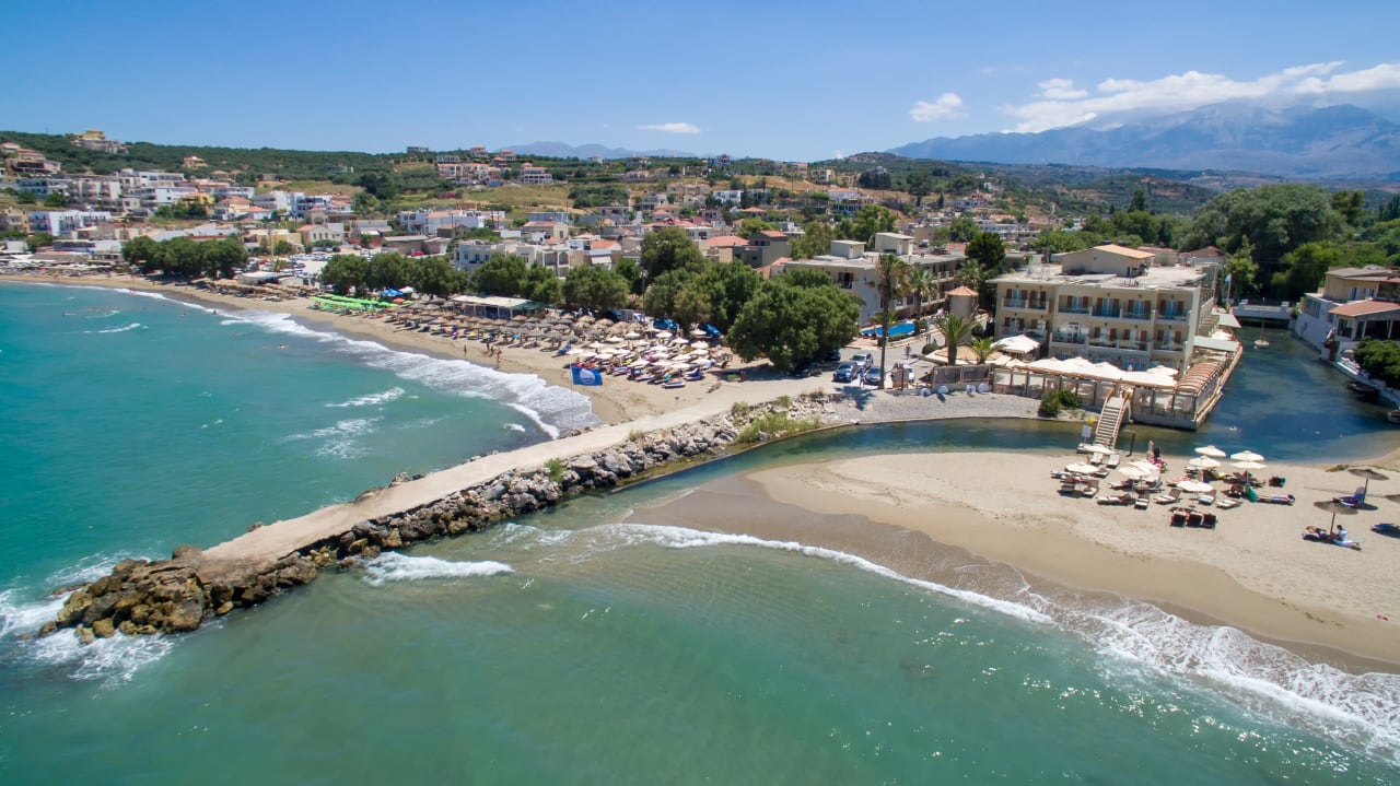 Außenansicht Kalyves Beach Hotel