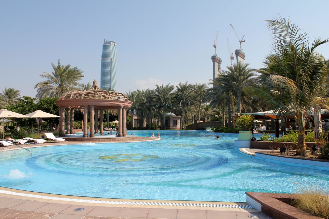 East Wing Pool Emirates Palace Mandarin Oriental
