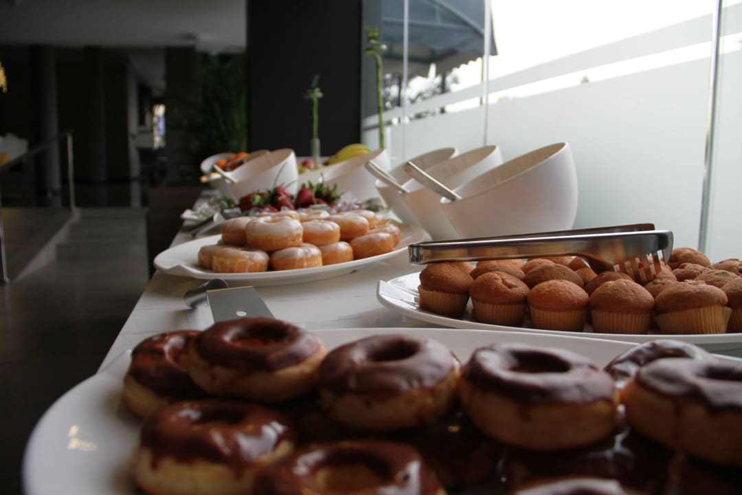 Restaurant buffet The Rise Hotel