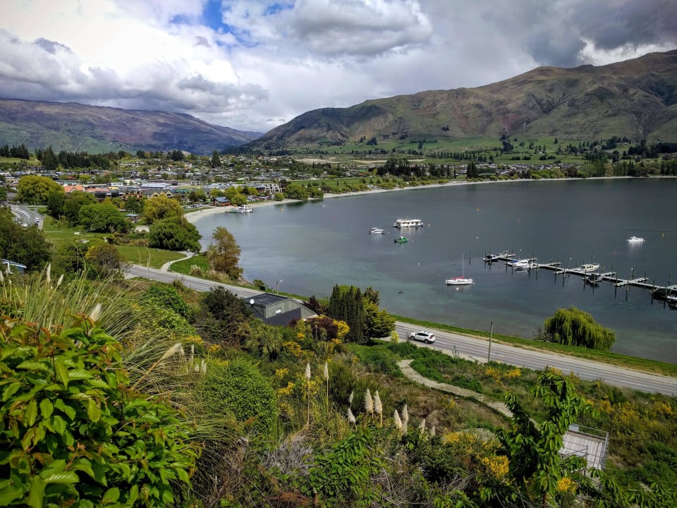 Blick auf See und Stadt Motel Lakeview