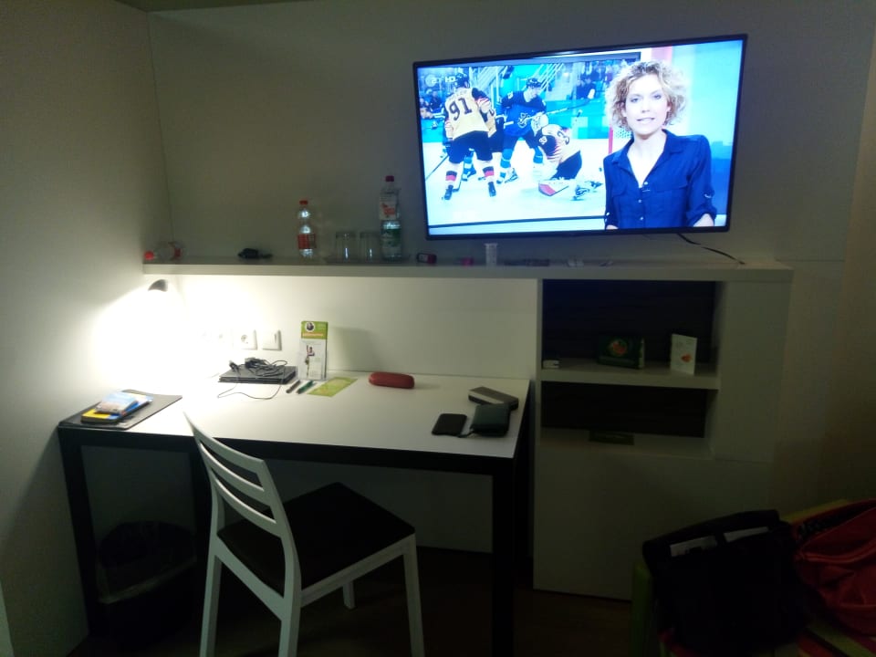 Schreibtisch Harry's Home Hotel München