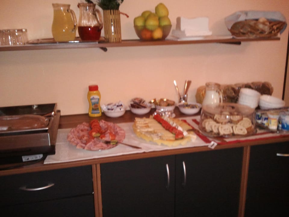 Frühstück Pension Aaron