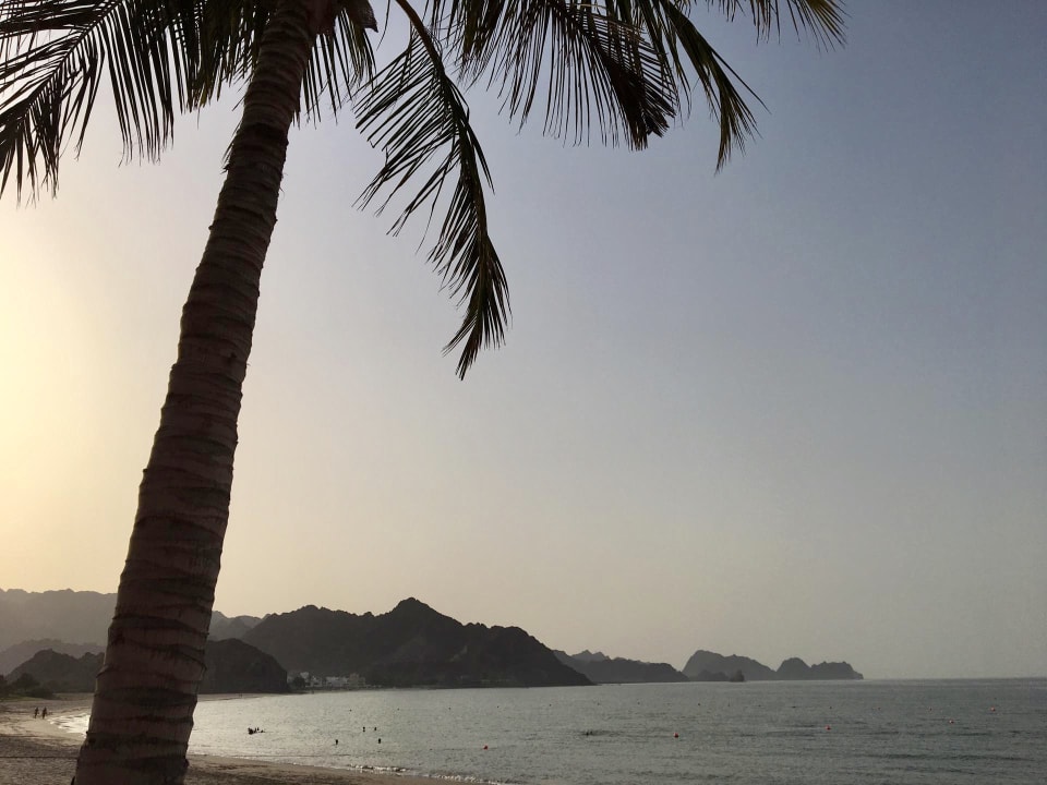 Strand Al Bustan Palace - A Ritz-Carlton Hotel