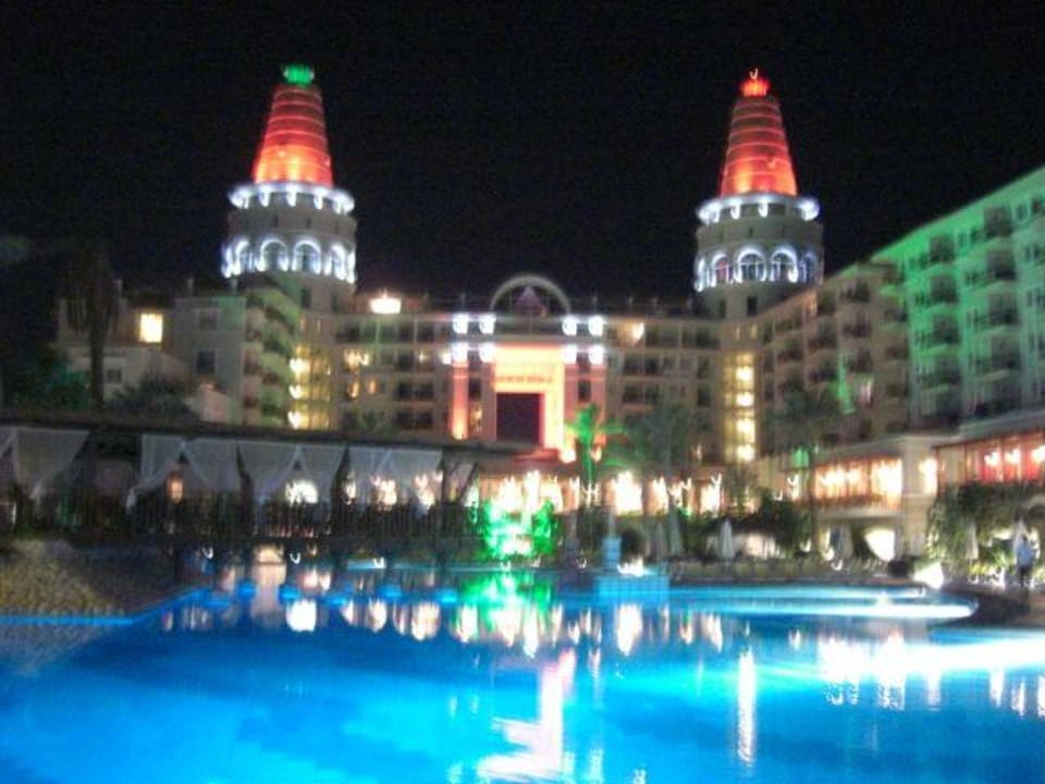 Nachtansicht Hotel Delphin Diva