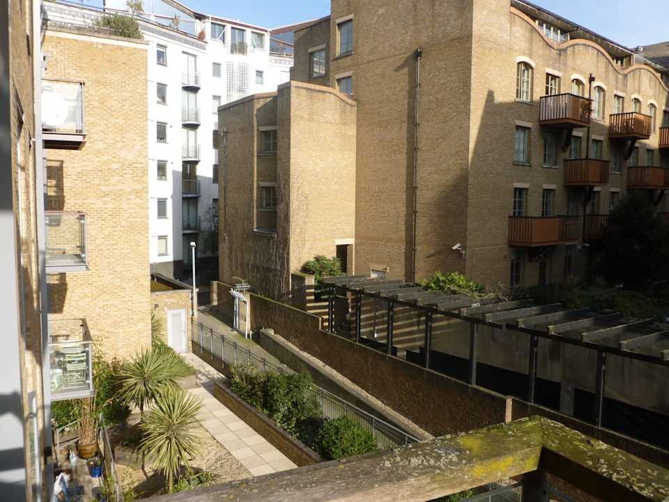 Ausblick zum Innenhof Apartments London Tower Bridge