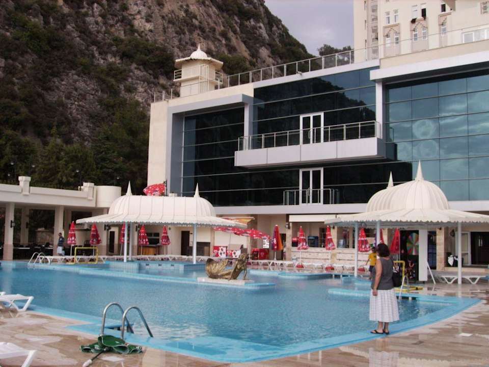 Poolansicht Ladonia Hotels Adakule