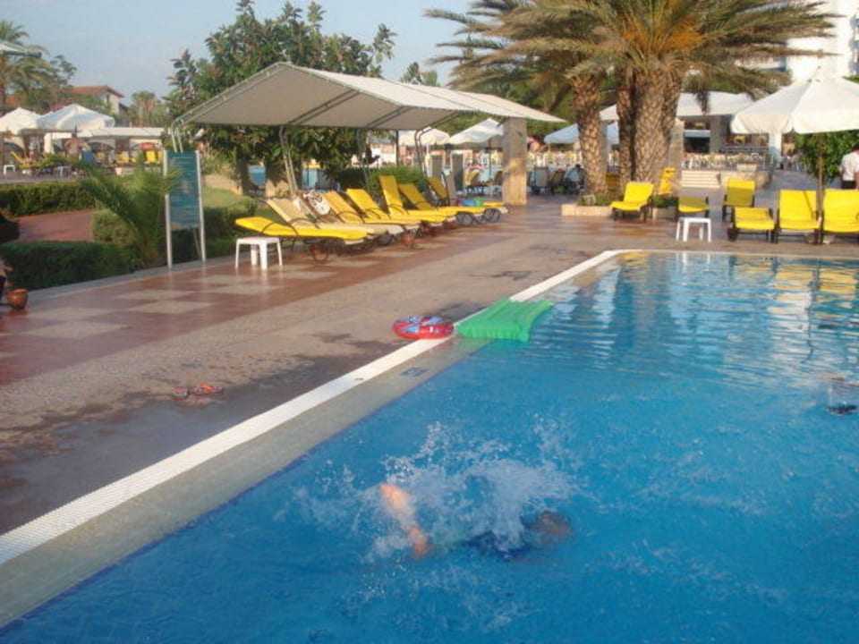 PEŁEN LUZ Hotel Turan Prince