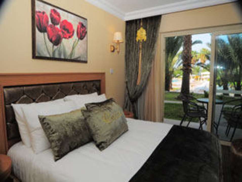 Two Bedroom Family Room Oscar Resort Hotel