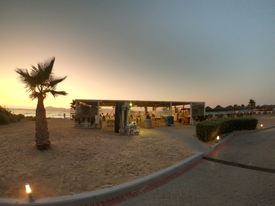 Strand Atlantica Marmari Palace