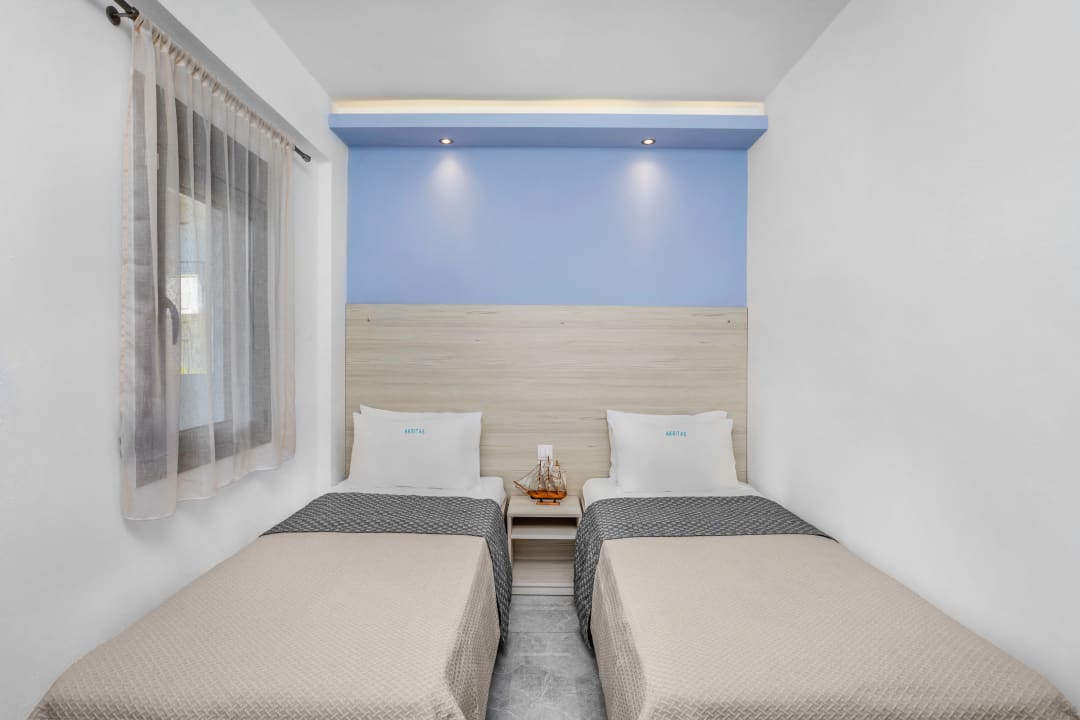 Zimmer Akritas Hotel