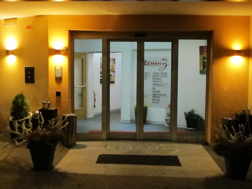 Lobby & Eingang Kuschelhotel Zeman