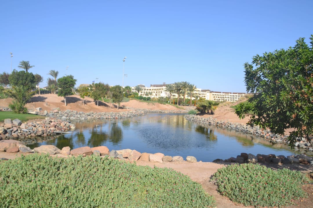 Auf dem Weg zum Strand Steigenberger Aqua Magic