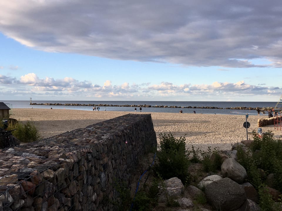 Strand Ostseehotel Midgard in Damp