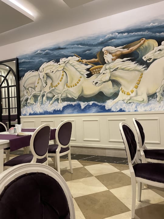 Gastro Mary Hotel Side