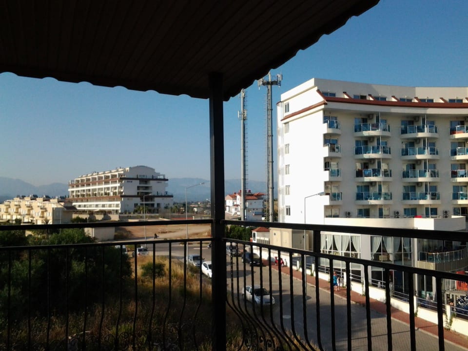 Aussicht von Balkon. Apart 3. Stock. Sehr schön. Hotel Kaya Family Apart