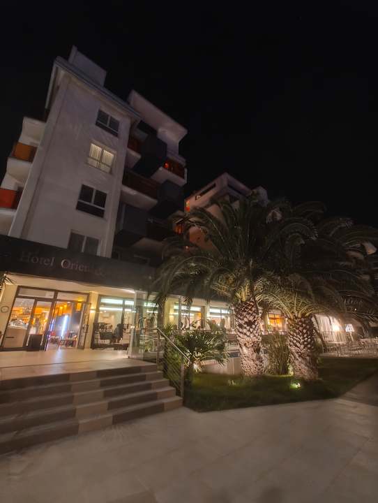 Außenansicht Hotel Orient & Pacific