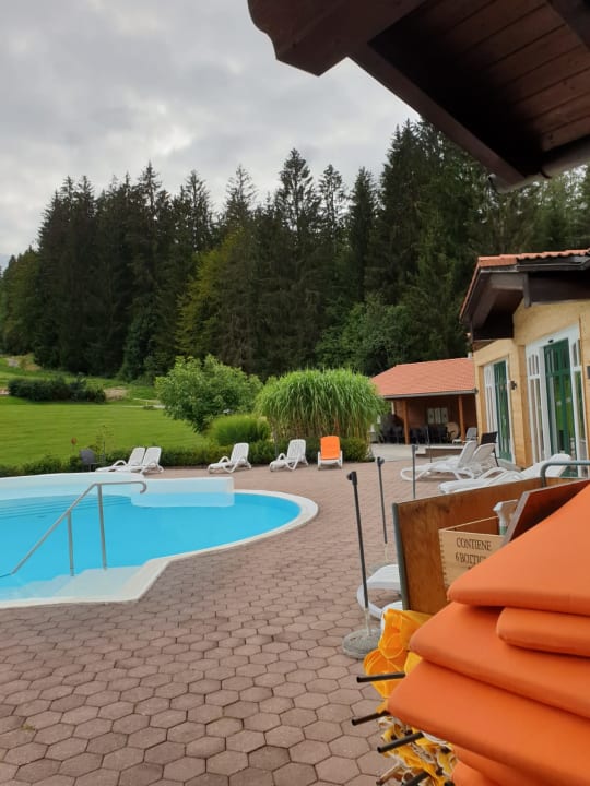 Pool Riederin Hotel & Chalets