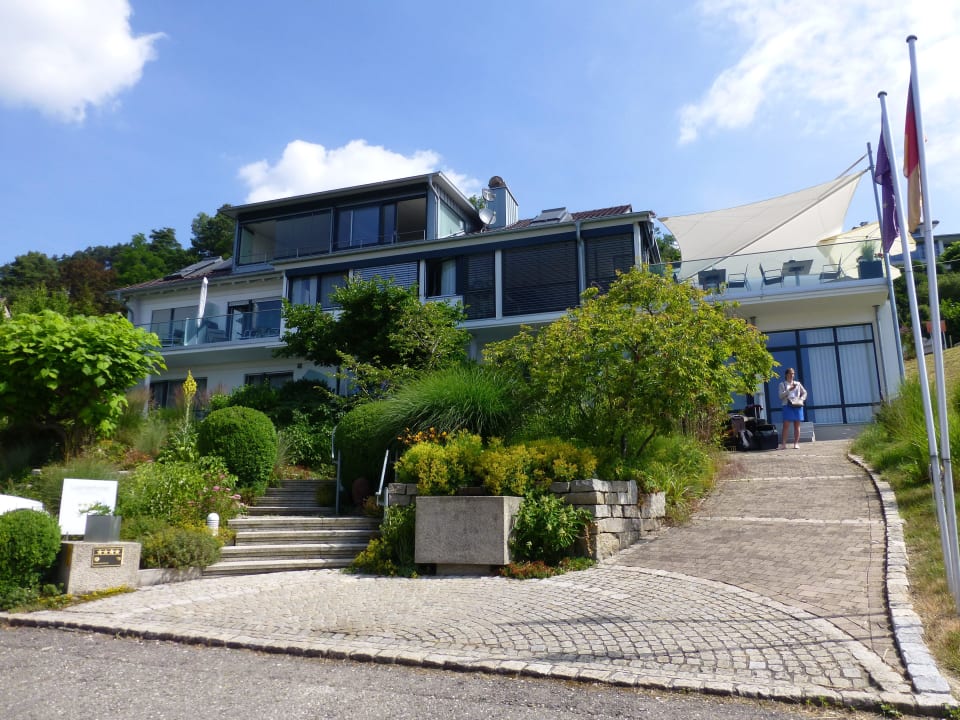 Zufahrt/Zugang Lupinenhotel Bodensee