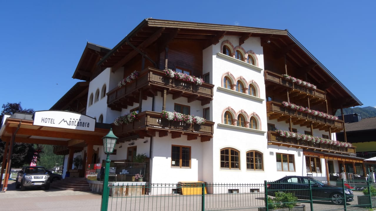 Außenansicht Alpines Gourmet Hotel Montanara