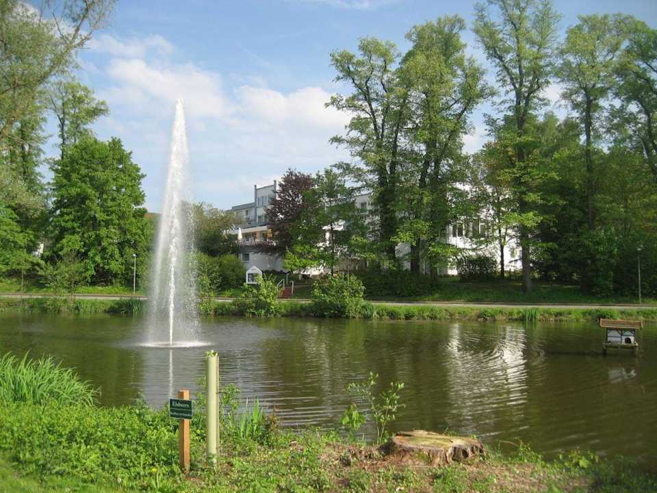 Blick vom Kurzpark aufs Hotel Hotel am Kaiserbrunnen