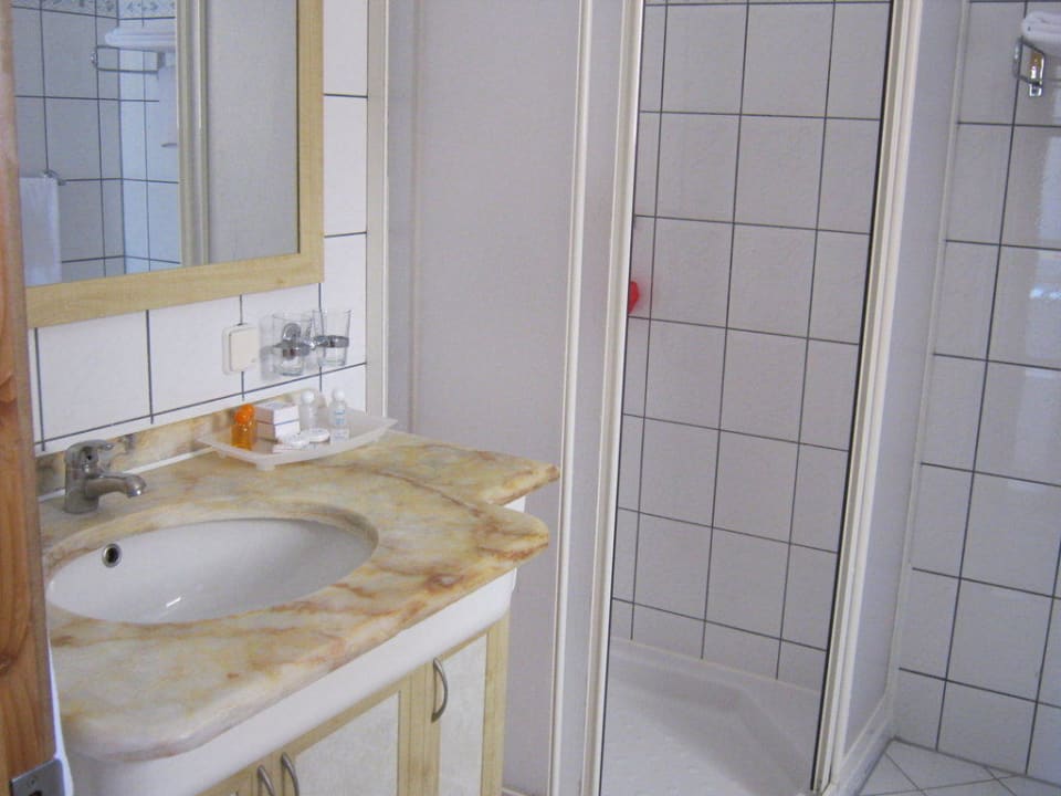 Bad Hotel Club Paradiso