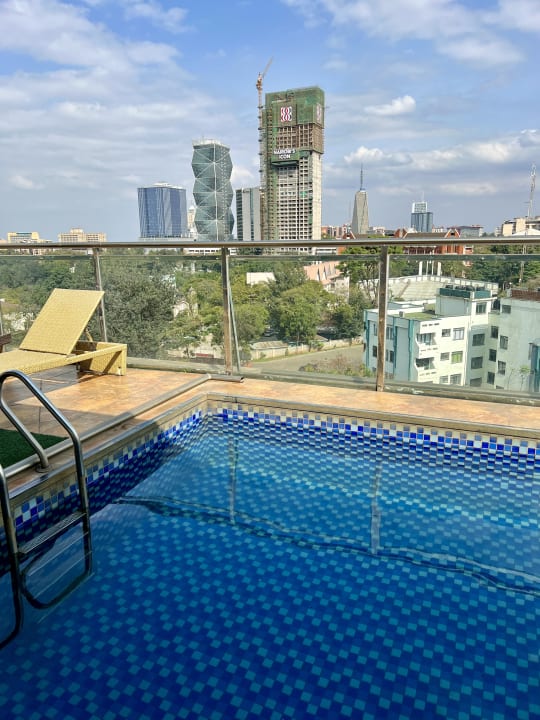 Pool Swiss International Lenana Mount Nairobi