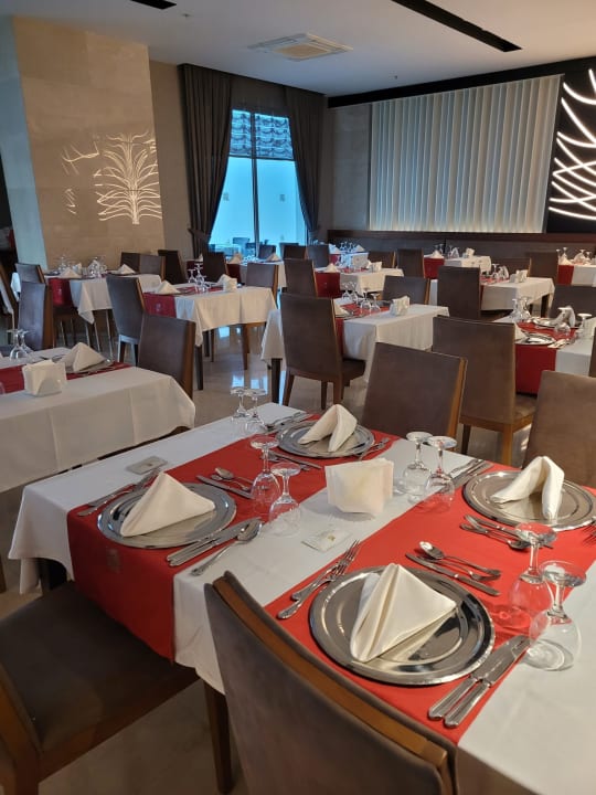 Gastro Side Sunport Hotel & Spa