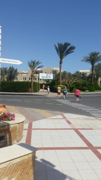 Der Weg zum Strand  Jaz Makadi Oasis Resort