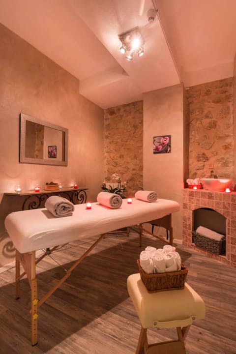 SALLE DE MASSAGE Hotel La Bastide De Tourtour