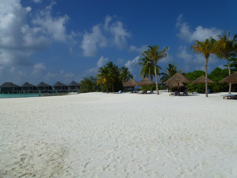 Strand Kuredu Island Resort & Spa