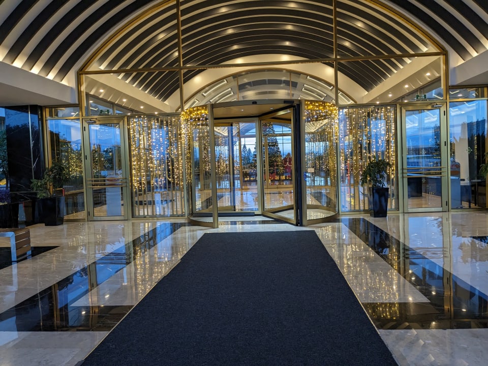 Lobby Hotel Miracle Resort