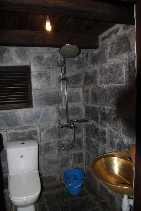 Bad Hotel Gaun Ghar Bandipur