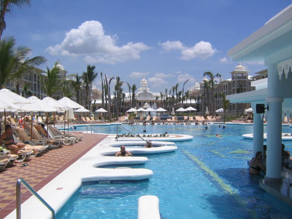 Poobar/Jacuzzi/Pool Hotel Riu Palace Punta Cana