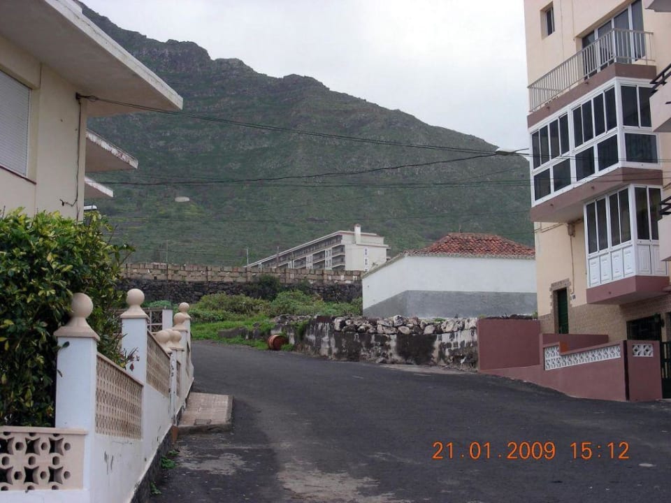 Hinter dem Hotel Hotel Delfin Laguna Bajamar