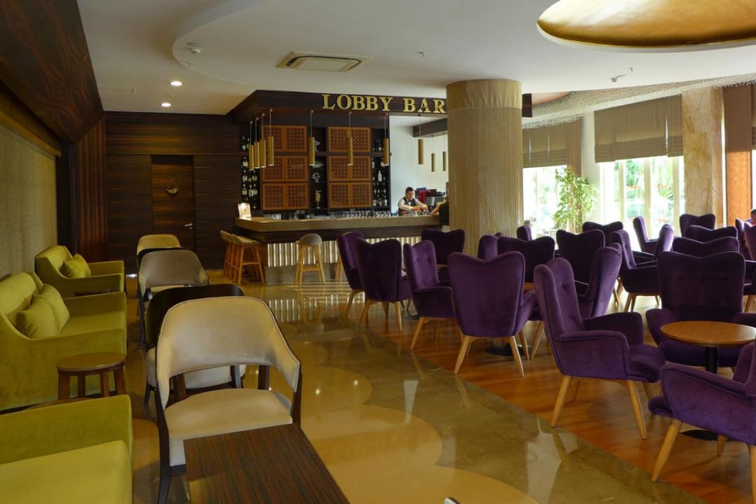 Ein Teil der Lobbybar Sentido Trendy Verbena Beach
