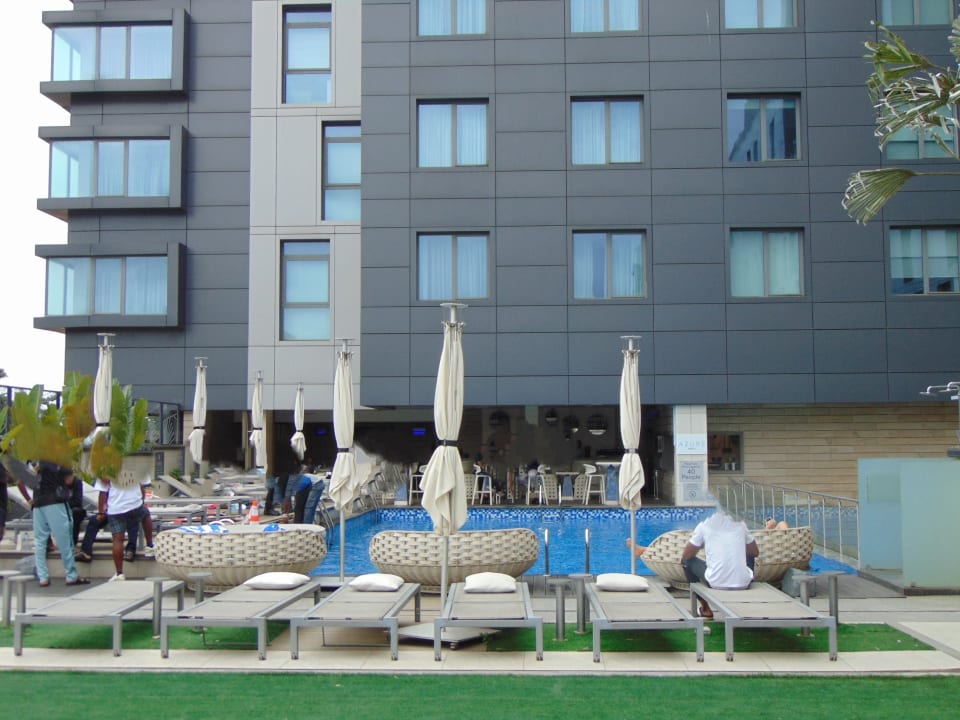 Pool Lagos Marriott Hotel Ikeja