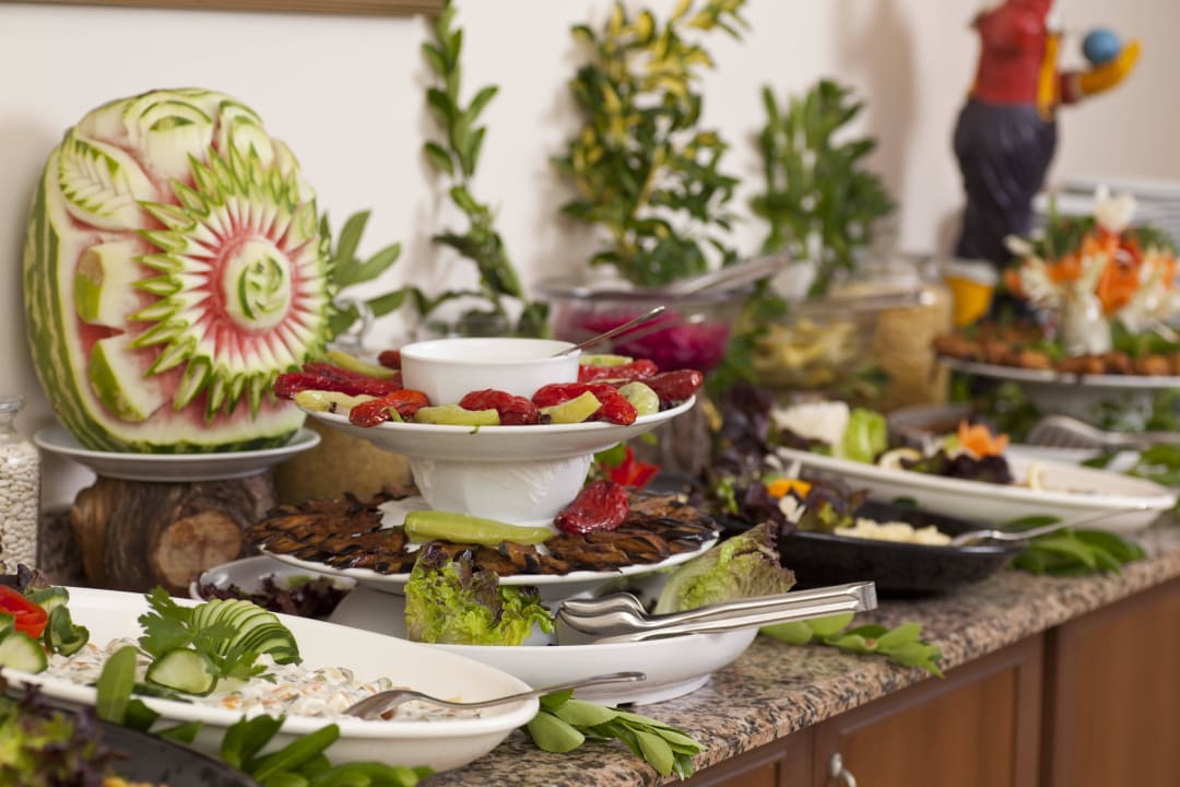 Open buffet Azak Beach Hotel