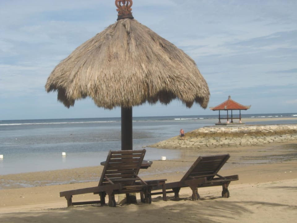 Strand bei Ebbe Sadara Resort