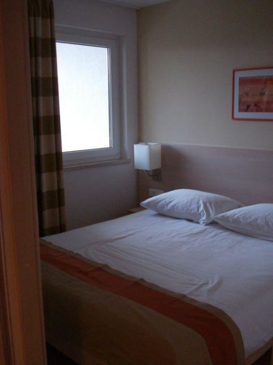 Eltern. bzw. 2. Schlafzimmer Valamar Tamaris Hotel