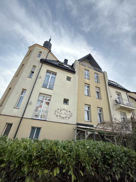 Außenansicht Villa Merry Spa & Wellness