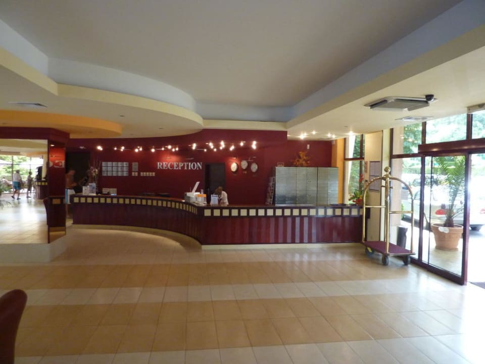 Großzügiger Eingangsbereich Hotel Kristal