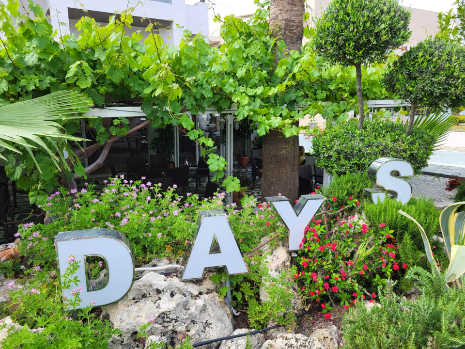 Außenansicht HARPIN Happy Days Beach Hotel