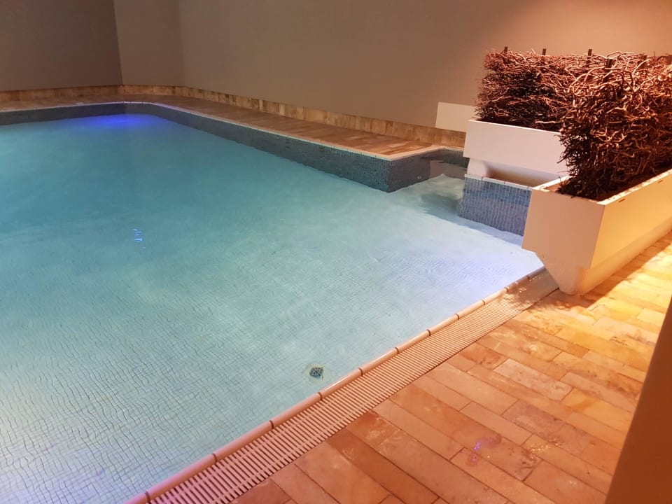 Hallenbad Innen 1 Familien- & Gartenhotel Theresia