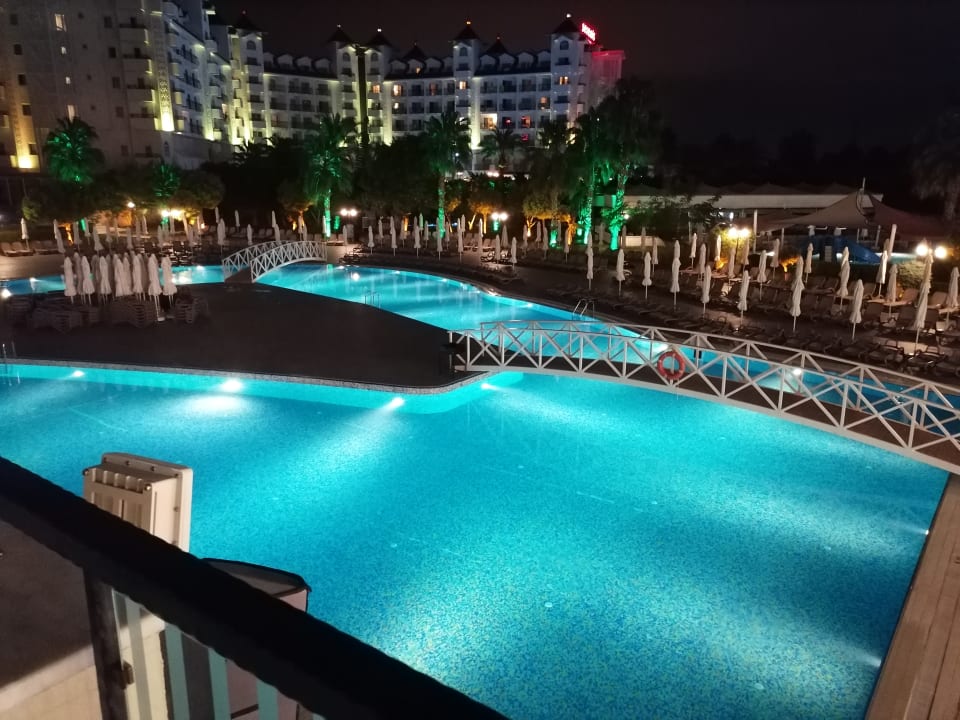 Pool Side Mare Resort & Spa