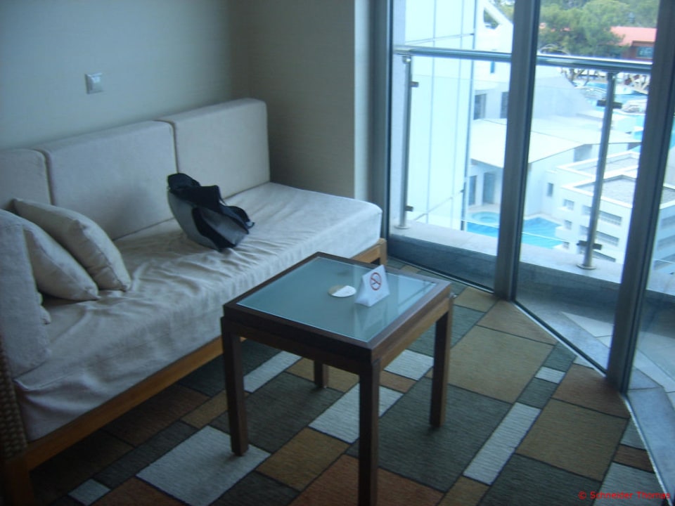 Zimmer - Couch Rixos Sungate